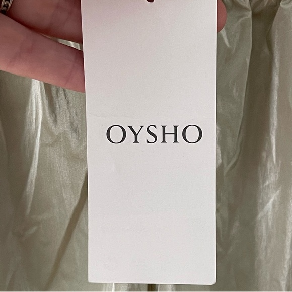 OYSHO Gold Metallic Shiny Shorts Size M - Picture 4 of 8